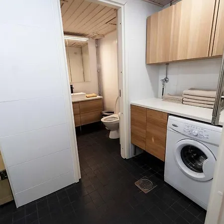 Upea Kolmio+sauna Parhaalla Paikalla! Διαμέρισμα *